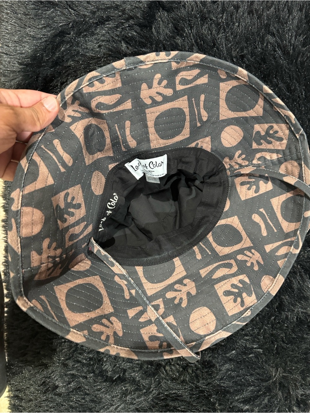 Luck of color formed holiday bucket hat - Picture 6 of 8